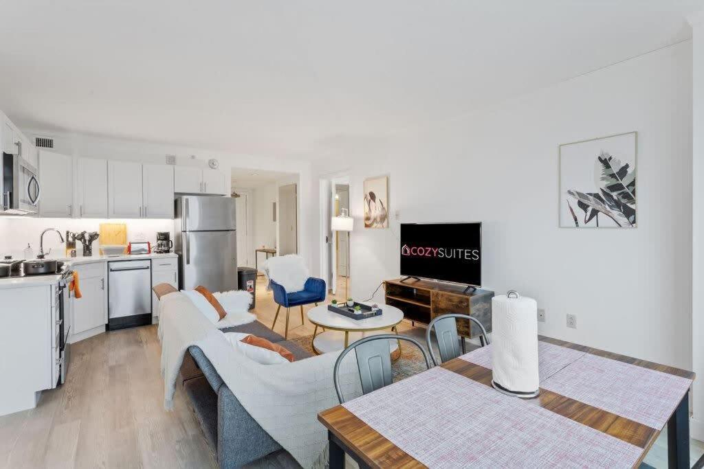 Apartment Two Beachfront Stylish Cozysuites On The Boardwalk Atlantic City