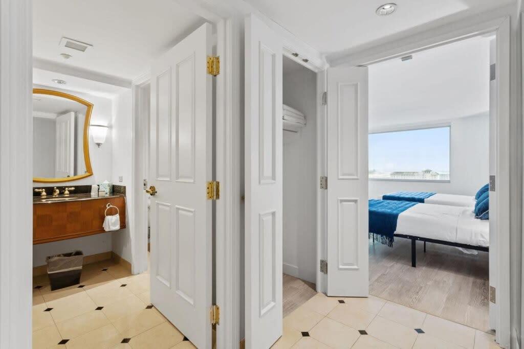 Apartment Two Beachfront Stylish Cozysuites On The Boardwalk